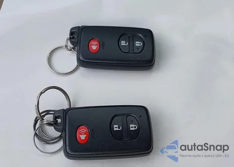 2009 Toyota Rav4 Limited from USA, damaged, VIN JTMBF31V795012682